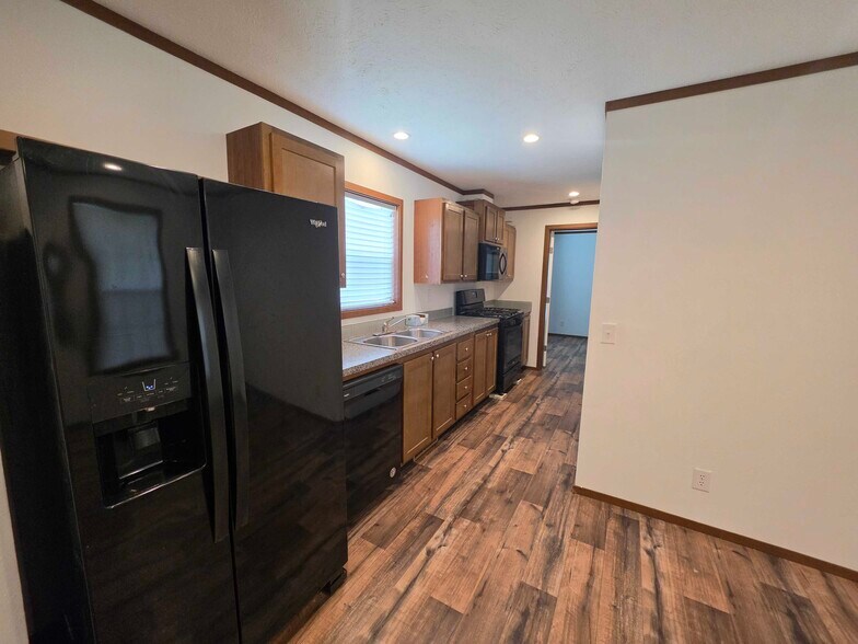 Building Photo - 36 Meggan Dr