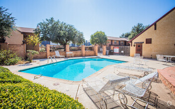 Building Photo - Whispering Oaks Apartments