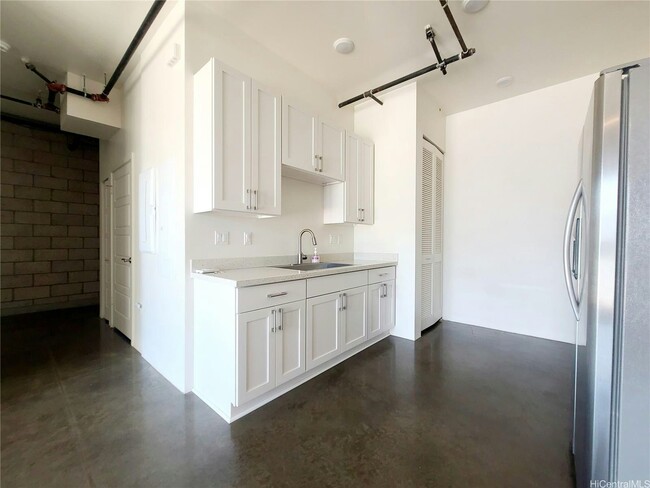 Building Photo - 91-3633 Kauluakoko Street