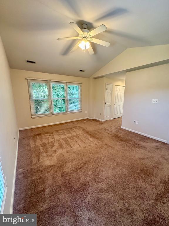 Building Photo - 805 Winterberry Dr