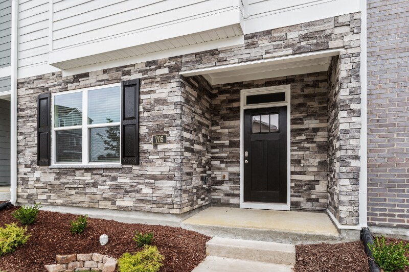 Building Photo - 705 Lucky Clover Wy