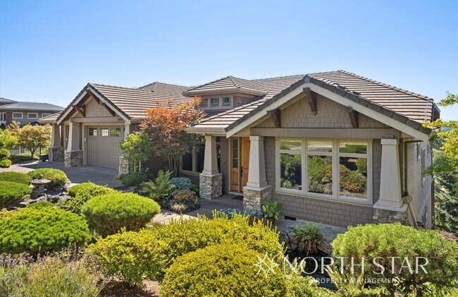 Building Photo - Executive Estate in Atherton Heights with ...
