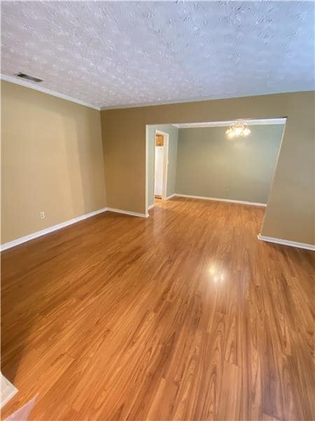Building Photo - 15 Beaver Run Dr