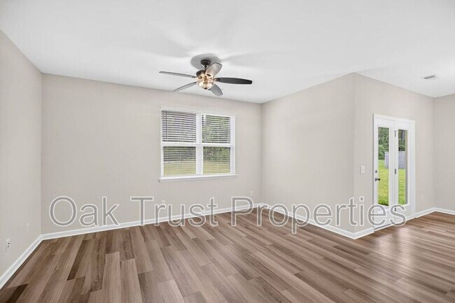 Building Photo - 216 Sarcoxie Rd