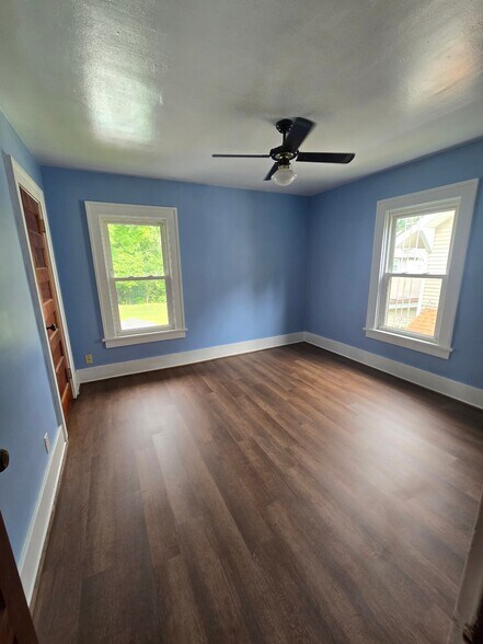 Building Photo - 1335 Highland Ct