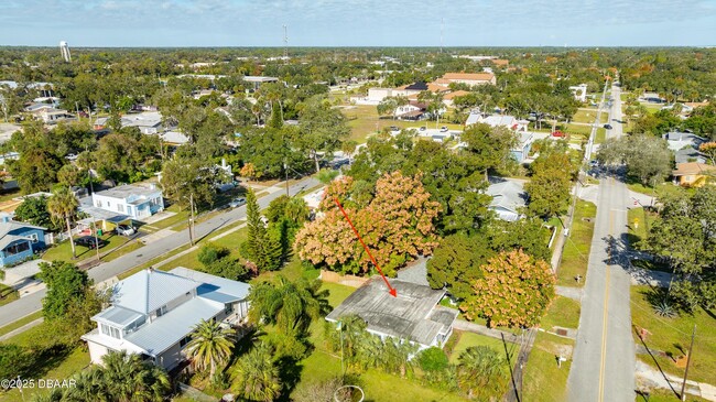 Building Photo - 930 Daytona Ave