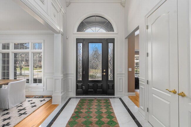 Building Photo - 16646 Brooklane Blvd