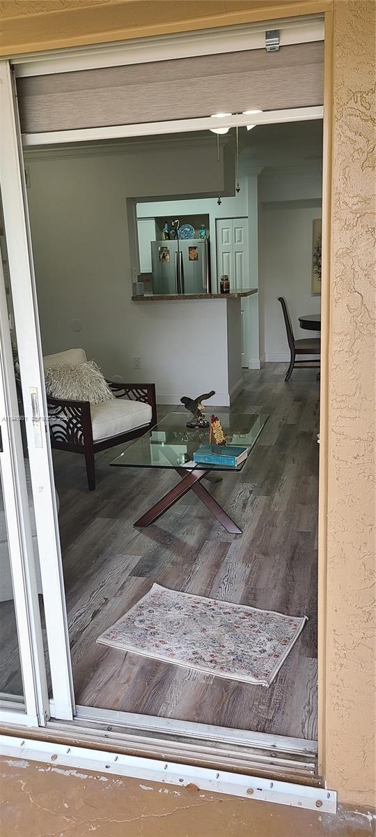 Building Photo - 220 SW 116th Ave