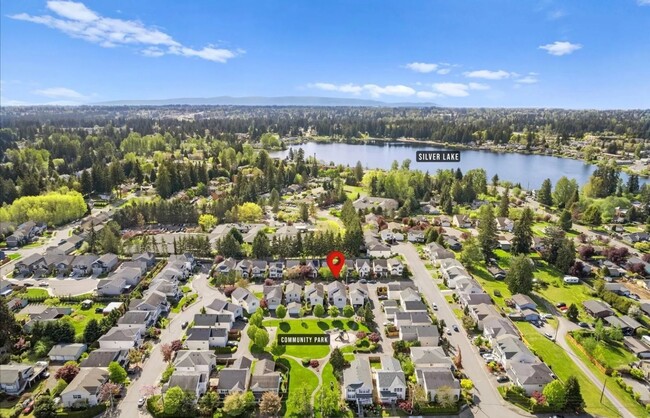 Building Photo - Welcome to this beautiful 3-bedroom, 2.5-b...
