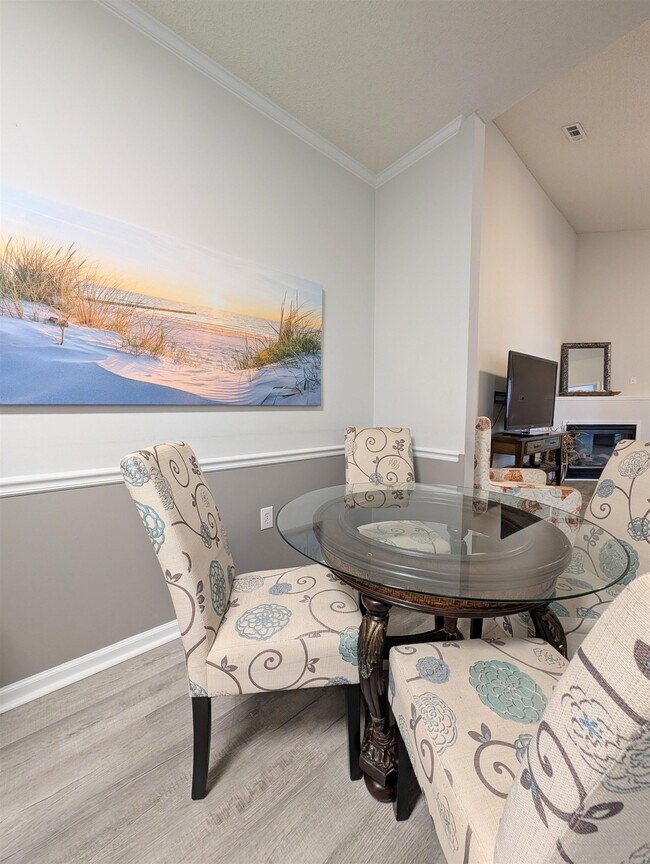 Building Photo - 9772 Leyland Dr