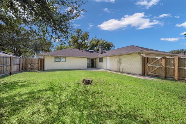 Building Photo - 1109 Edgewood Dr