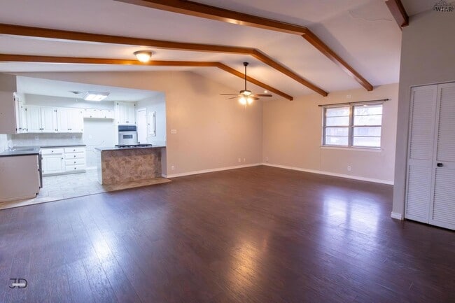 Building Photo - 4646 Sierra Madre Dr