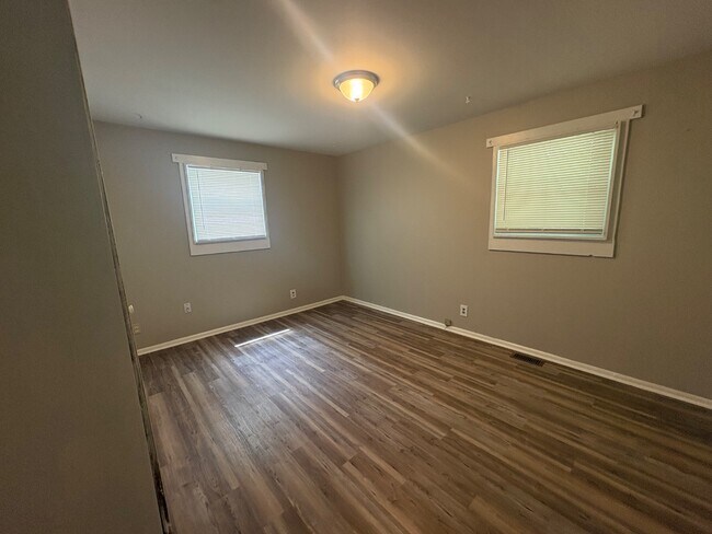 Building Photo - 3938 Downes Dr