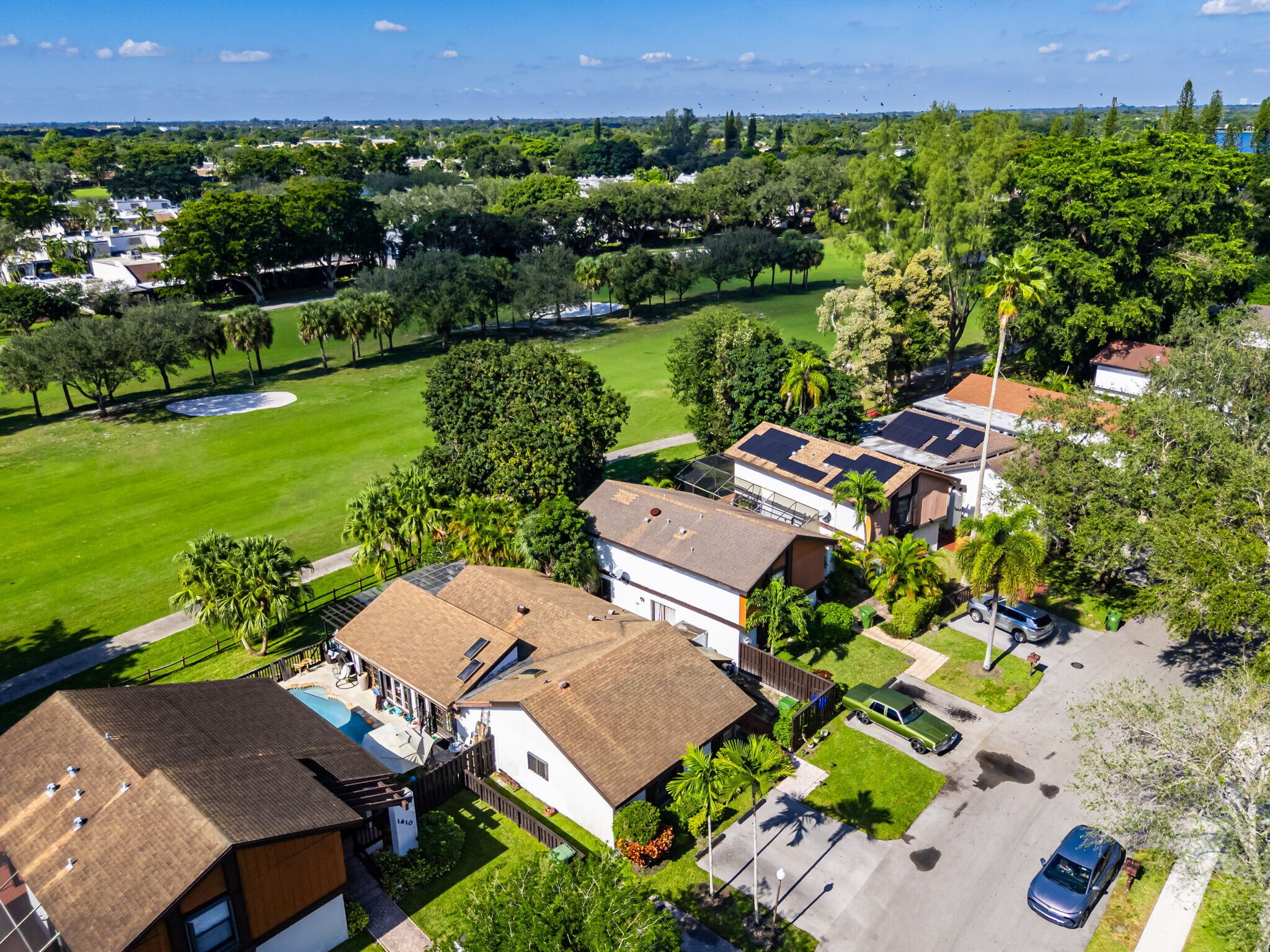 Building Photo - 1420 W Sandpiper Cir