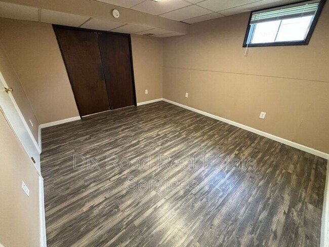 Building Photo - 1148 Blackwell Dr