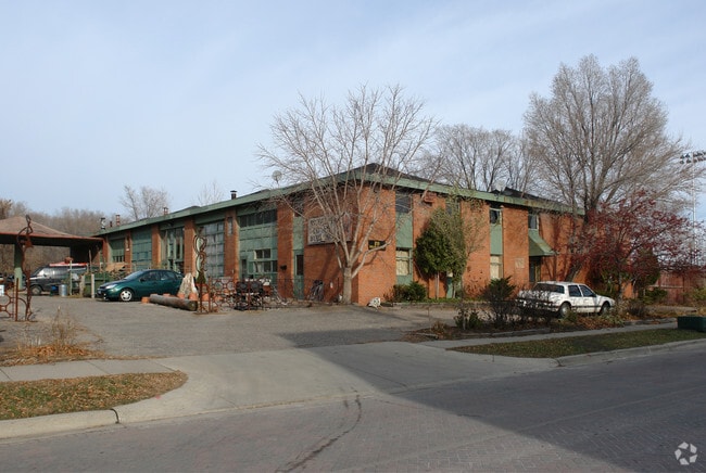 Building Photo - Nicollet Island Cooperative