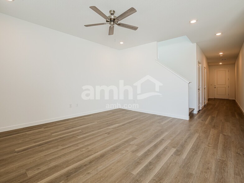 Building Photo - 2379 Monroe Ave