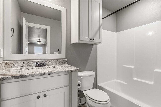 Building Photo - 1340 Sweetbriar Cir