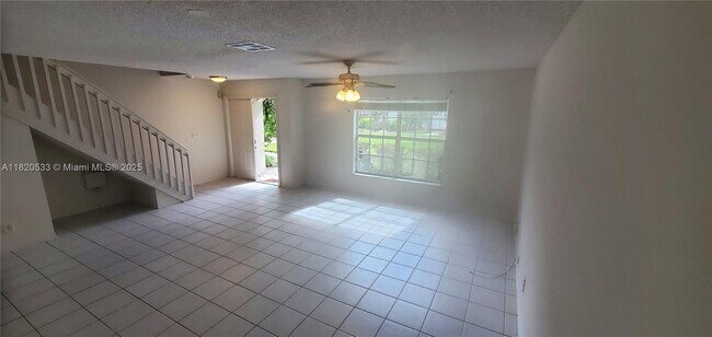 Building Photo - 3937 NW 122nd Terrace