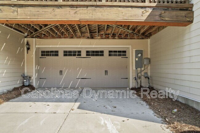 Building Photo - 4061 Zilker Park Dr