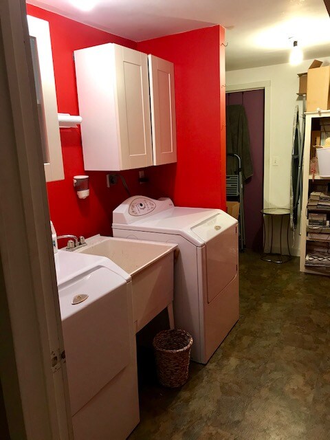 Building Photo - 6547 Greenwood Ave N