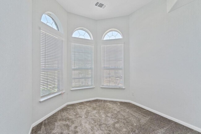 Building Photo - 829 Blue Oak Blvd