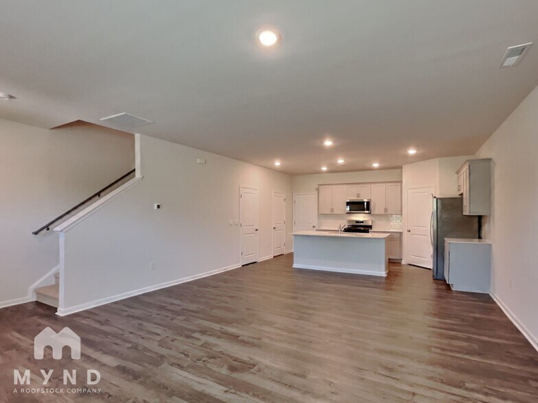 Building Photo - 513 Old Battle Bridge Rd