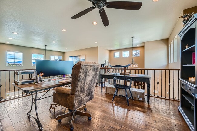 Building Photo - Luxury Living with Front Range Views, Hot ...