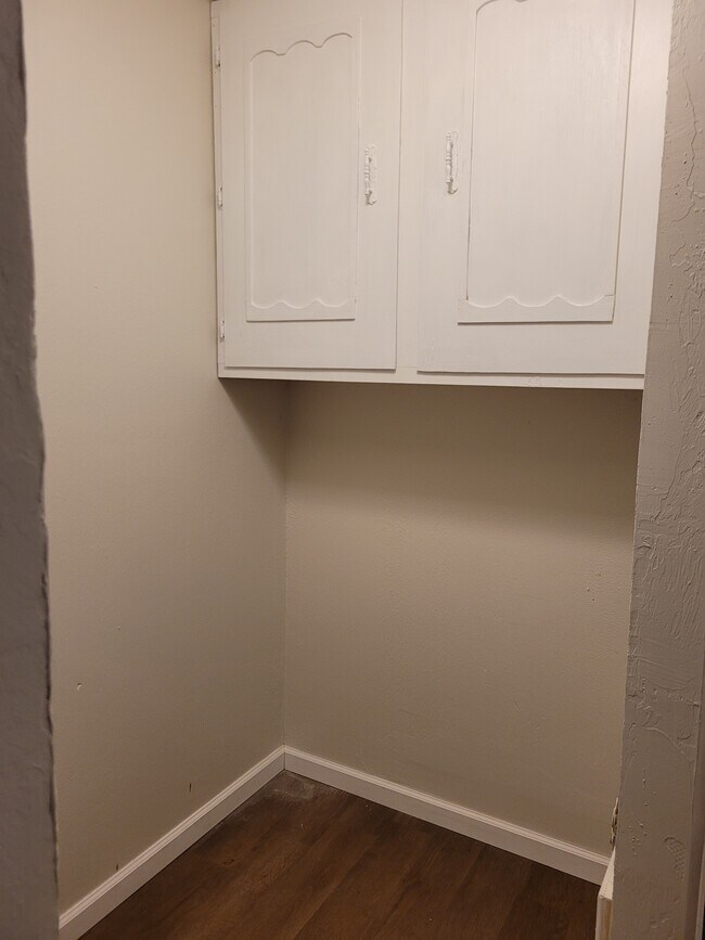 Building Photo - 8204 S Country Club Dr