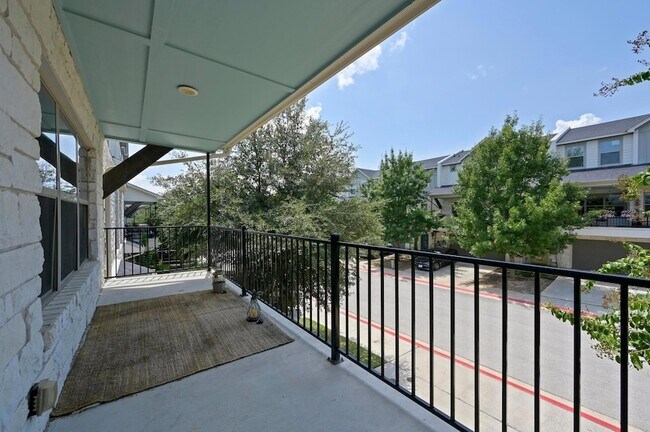 Building Photo - 205 Birch Oak Ln