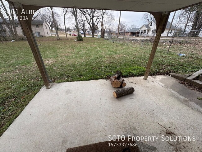 Building Photo - 401 Albert St