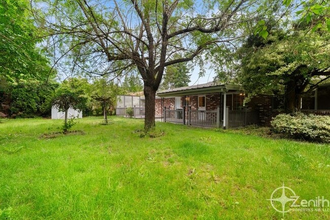 Building Photo - 6509 Louisiana Dr
