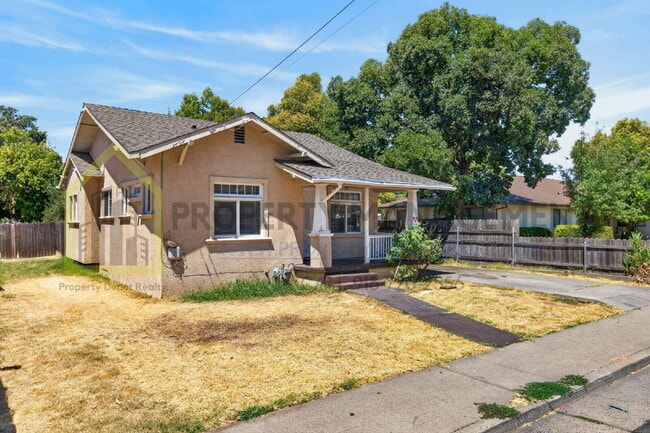 Building Photo - Charming 2-Bedroom Bungalow Retreat in Sacramento