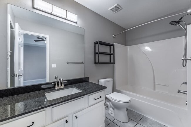 Building Photo - Centerton Sanctuary: 3-Bedroom, 2-Bathroom Rental with Expansive Backyard