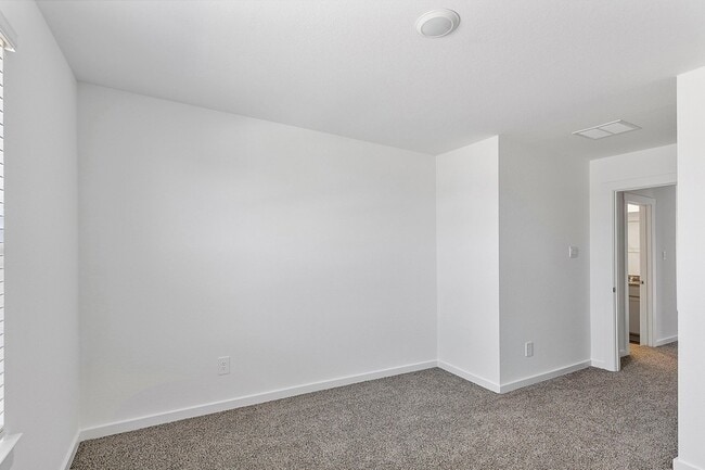 Building Photo - 31634 Whittis Hl Wy