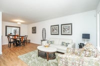 Interior Photo - Imperial Chase
