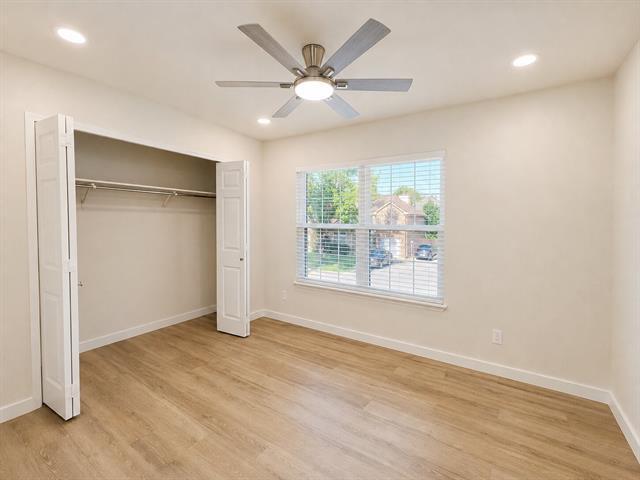 Building Photo - 300 Lamesa Ct