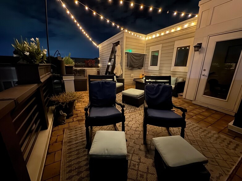 Building Photo - 1547 Duckworth Ave