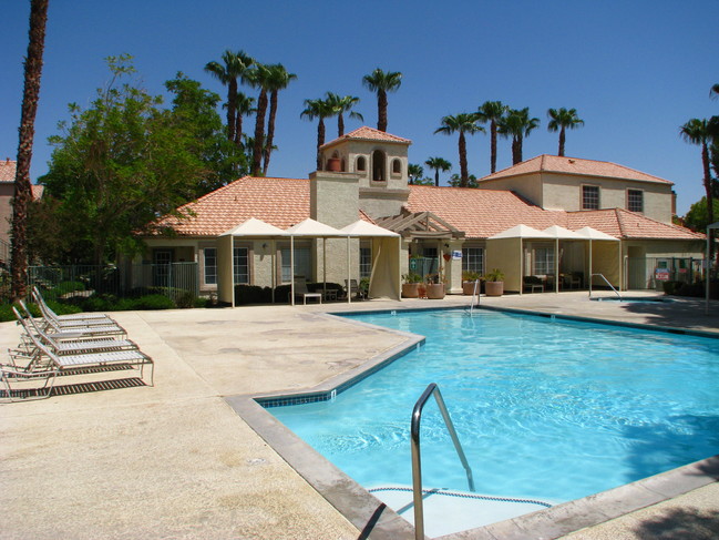 Desert Oasis Apartment Homes - Palm Desert, CA | Apartment Finder