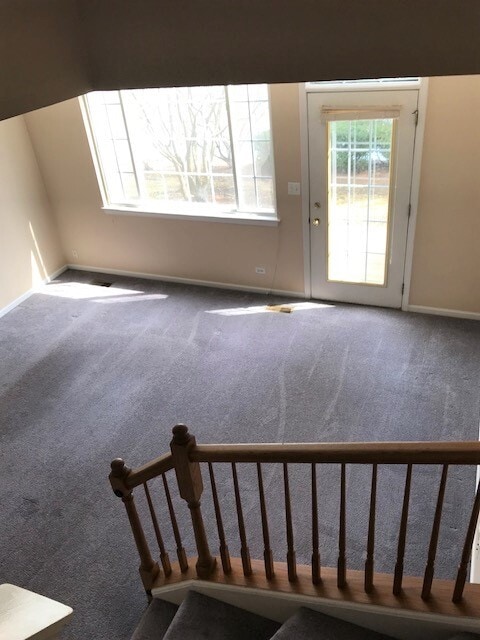 Building Photo - 2235 Lake Ridge Dr