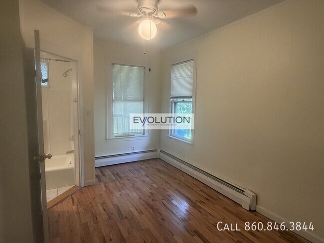 Building Photo - 209 Pearl St