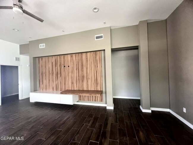 Building Photo - 12966 Terrington Ave