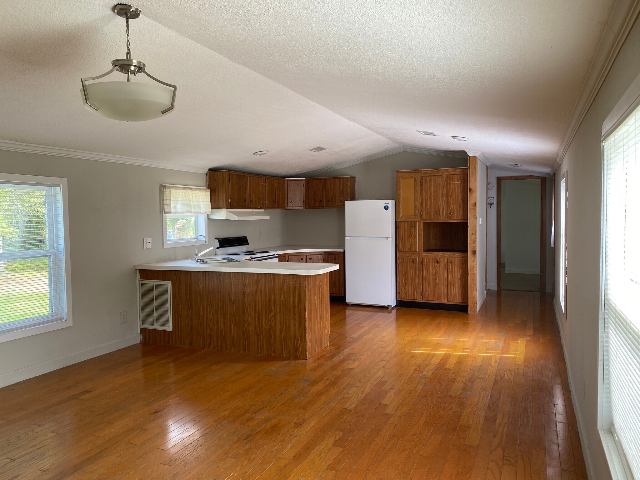 Building Photo - 17020 Meridian Blvd