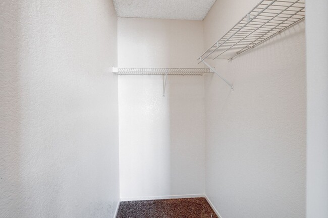 Building Photo - 4BEDROOM HOME ON THE GOLF COURSE 89130 * C...