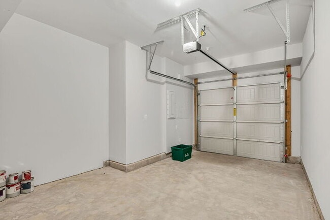 Building Photo - Spacious 3 Bedroom Condo Near VCU & VUU –  Most Utilities Included – $3,200/mo