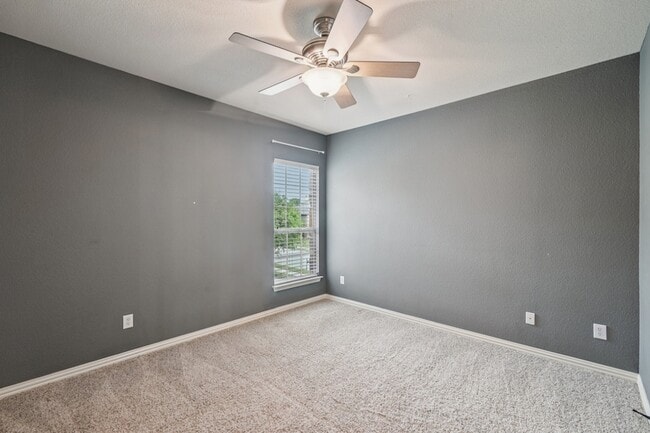Building Photo - 920 Norma Ln