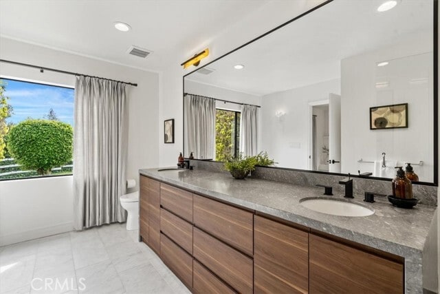 Building Photo - 19 Wideloop Rd