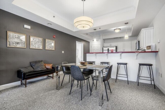 Building Photo - 210 Raceday Center Dr