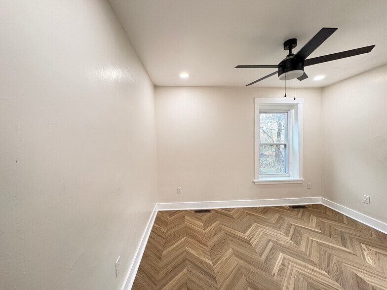 Building Photo - 7128 Card Ln