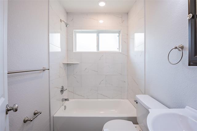 Building Photo - 3462 Coronado Ct